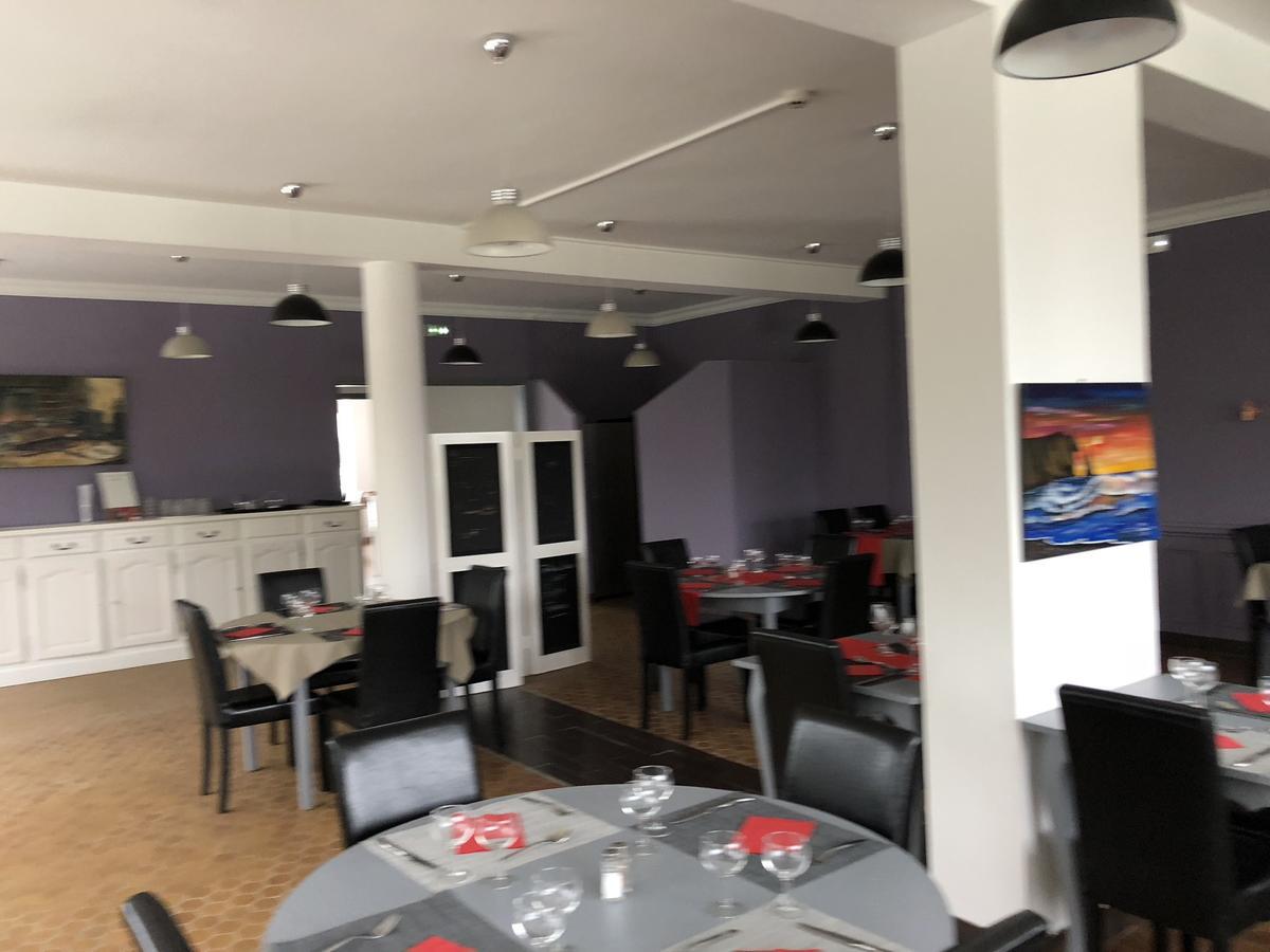 La Cle Des Champs Hotel Le Teilleul Bagian luar foto