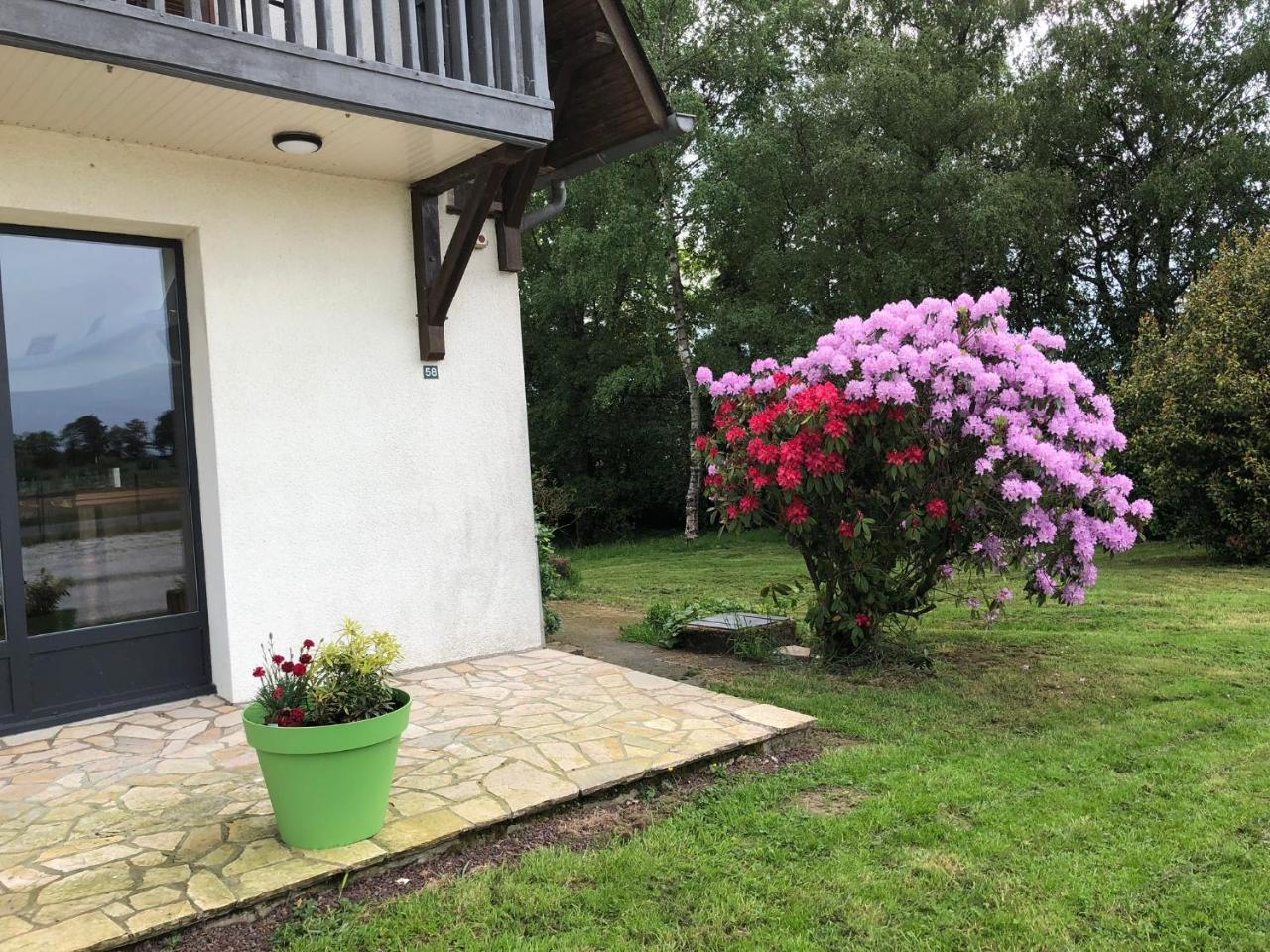 La Cle Des Champs Hotel Le Teilleul Bagian luar foto